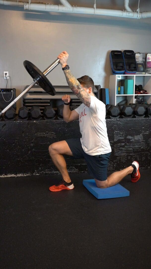 Half Kneeling Single Arm Shoulder Press - Landmine - [P]rehab