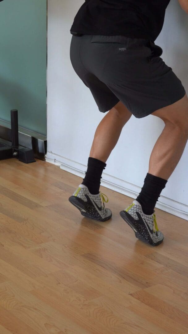 Heel Raise Knee Bent [p]rehab